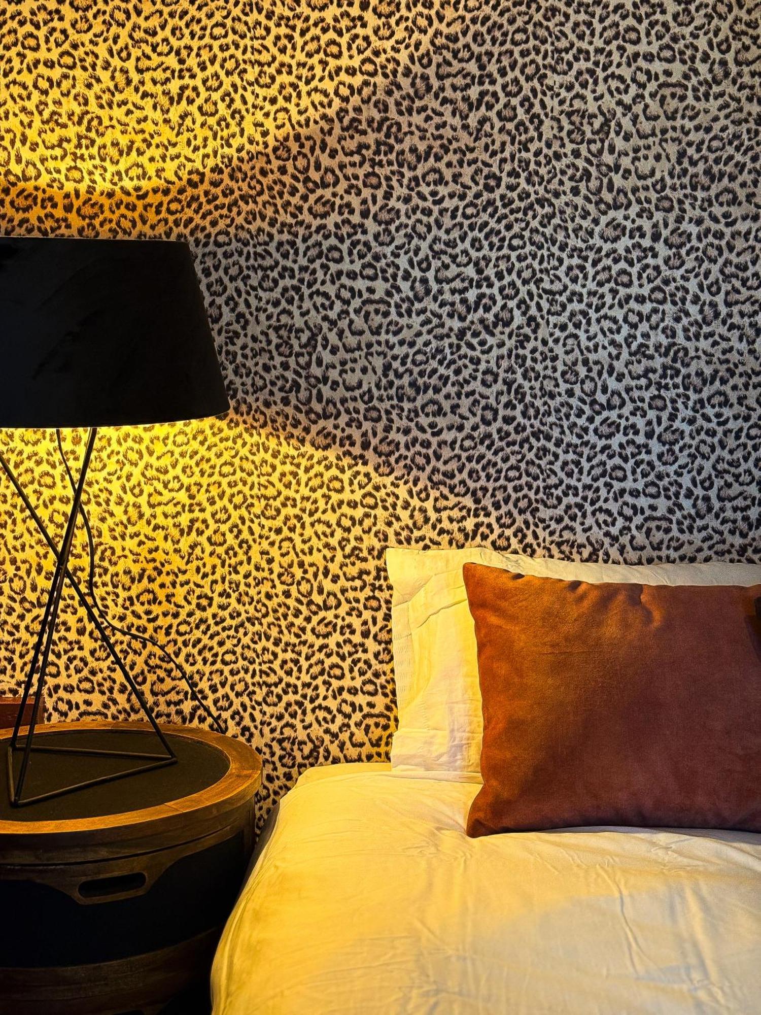 Luxury Boudoir *